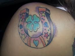 Tatuaggi piccoli tatuaggi tatuaggi culinari rosa nera tatuaggi bellissimi tatuaggi rosa klaudia hołda on instagram: La Rosa Nera Tattoo On Twitter Tatuaje Herradura En Color Lrnt Pinuptattoo Http T Co 1mxrgv8bnr