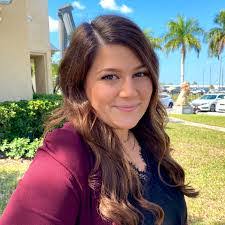 Deb Gonzalez's Instagram, Twitter & Facebook