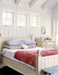 If you love a more classic look, light shades of blue are great for creating a soothing and relaxing space. Patriotic Decor 4th Of July Red White And Blue Decorating Ideas