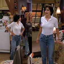 While chandler bing is definitely no fashionista or rachel green, we definitely love some of his looks. The Best Fashion Moments Of Each Friends Character Lifestyle Asia Bangkok