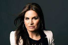 Kim Cottrill's Instagram, Twitter & Facebook