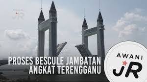 Jambatan yang mirip tower bridge london ini merupakan jambatan pertama seumpamanya di rantau ini dan adalah sebahagian daripada projek pembangunan pusat bandar. Awanijr Proses Bescule Jambatan Angkat Terengganu Youtube