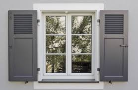 Ehret Objekt Wertingen In 2020 Haus Fensterladen Fassade Haus Haus Streichen