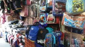 Utan kayu rt.005 rw.005 no.40 (belakang graha rhema), utan kayu utara, matraman, kota jakarta timur 13120 telp/sms/whatsapp : Tas Sekolah Murah Meriah Di Pasar Asemka Mulai Dari Rp 25 000