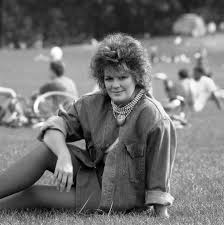 Kt m모바일 인기 유심 요금제. K T Oslin Country Singer Known For 80 S Ladies Dies At 78 The New York Times