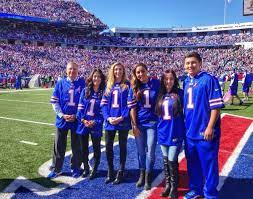 Jessica pegula was born on february 24, 1994 to kim and terrence. Pegula Sports Entertainment On Twitter The Pegula Family Takes The Field Before Kickoff At Today S Buffalobills Game Onebuffalo Http T Co Updebmcw8l