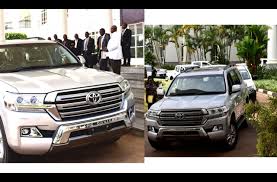 Kemigisa jacky museveni is losing the battle against free speech thanks to bobi wine. Kampala Sagaz President Museveni Donates Brand New Cars To Busoga Kingdom The Kingdom Of Busoga Has Received 9 Vehicles Donated By President Yoweri Museveni Kyabazinga His Highness Nadiope William Received
