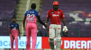 Big six of chris gayle!ipl!! Chris Gayle Becomes First Cricketer To Slam 1000 T20 Sixes Sports News The Indian Express