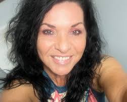 Wanda Rouse's Instagram, Twitter & Facebook