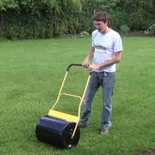 Nachdem sie das saatgut gleichmäßig verteilt haben, walzen sie den boden noch einmal an. Croft Walze Garten Hand Rasenwalze Zum Verkauf Buy Croft Walze Product On Alibaba Com
