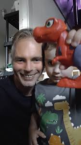 So this sweet little nephew of mine dereck, is getting to kniw his uncle, I  said to him "Dereck come here" he comes over and days is it time for a  picture