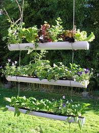 90 Deko Ideen Zum Selbermachen Fur Sommerliche Stimmung Im Garten Krautergarten Anlegen Garten Deko Gartenprojekte