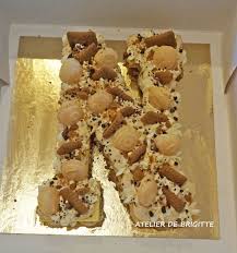 Letter Cake Caramel Beurre Sale Et Speculoos Atelier De Brigitte Cuisine Recettes Partages Speculoos Caramel Gateau Savoureux