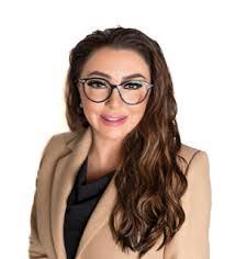 Lisha Howard's Instagram, Twitter & Facebook