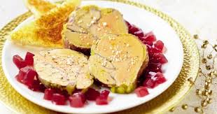 Originale Cette Recette De Foie Gras Change De La Recette Traditionnelle Pour Un Menu De Fete Chic Et Savoure Terrine De Foie Gras Foie Gras Recette Foie Gras