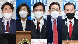 이준석 국민의힘 당대표 후보 지지율이 50%에 육박한 것으로 나타났다. ë‚˜ê²½ì› ì´ì¤€ì„ ì¡°ê²½íƒœ ì£¼í˜¸ì˜ í™ë¬¸í'œ êµ­ë¯¼ì˜íž˜ ë‹¹ëŒ€í'œ ë³¸ì„  ì§„ì¶œ