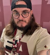 Lucas Logan Manzatto (@loganmanzatto) • Instagram photos and videos