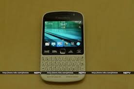 Higgs domino for blackberry : Blackberry 9720 Review Ndtv Gadgets 360