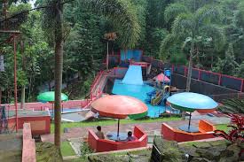 Adalah tempat berlatih perkumpulan renang tirta suropati pasuruan yang baru. 37 Tempat Wisata Menarik Dan Wajib Dikunjungi Di Pasuruan Tempat Me