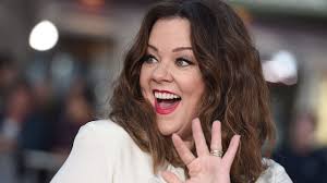 El éxito a contracorriente de Melissa McCarthy: seis diseñadores rechazaron  vestirla para los Oscar y un agente le dijo que fracasaría si no bajaba de  peso