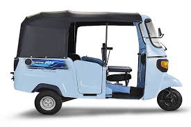 Bajaj Maxima X Wide 4-Seater Diesel (Golden Yellow) (5 Seater) In Delhi At  Best Price By Tcs Motors - Justdial