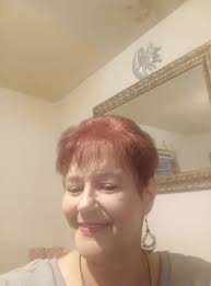 idc about being thick no more i'm pretty & can wear my real hair eat that up