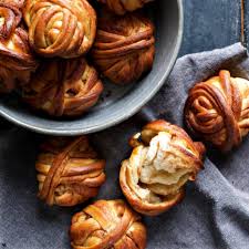 Super Leckere Zimtballe Aka Kanelbullar Tellerabgeleckt Rezept Rezepte Kanelbullar Rezept Essen Und Trinken