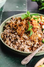 One Pot Mujadara (Middle Eastern Lentils and Rice)