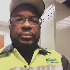 We would like to celebrate and congratulate Mike Matt, branch manager of  our Jennings, LA location for reaching a milestone 40 year anniversary of  service with Airgas.