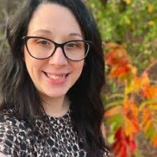 Chantel Weeks's Instagram, Twitter & Facebook