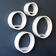 Elle permet d'ajouter une touche d'organisation dans une un ensemble d'étagères murales en bois avec une structure originale. Etagere Murale Design En 33 Modeles Surprenants