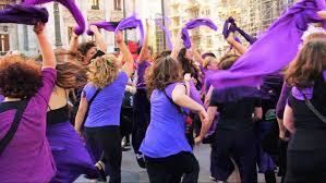 En argentine et bolivie, des femmes se rencontrent, s'organisent et créent les chemins vers une société libérée des violences et discriminations, et respectueuse de la nature. Ni Les Femmes Ni La Terre Festival De La Biolle Cinema Et Ruralite