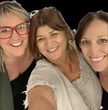 Reel by Juliana Stojanovska (@julianamakeupandhair) · February 2, 2024