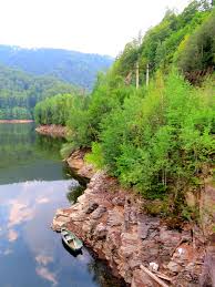 Lacul De Acumulare Tău Bistra 2 Romania Travel Romania Turism Romania