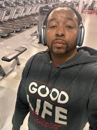 Travis Blunt's Instagram, Twitter & Facebook