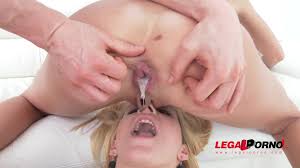 Yummy Creampie Eating After Rough Anal Group Sex - YOUX.XXX