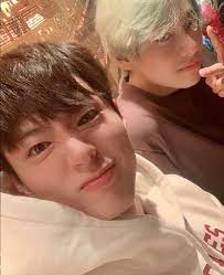 パクボゴム bts vと一緒の本人投稿 良い日がもっと多くなりますように イヒョヌ bts テテ 画像 パクボゴム