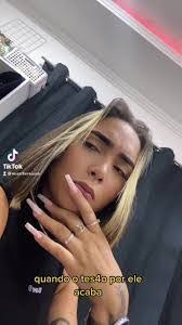 Esther Sousa's Instagram, Twitter & Facebook