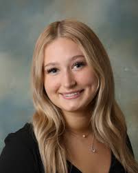 Senior Spotlight: Basha High's Chloe Roskos is a young woman with integrity  and grace that shows through all of her actions. Chloe stepped up to the  challenge of being the President of