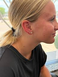 We have 1ctw yellow gold diamond studs