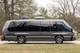 24 Sprinters Ideas In 2021 Mobile Boutique Sprinter Mobile Nail Salon