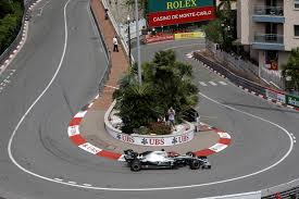 Nach einem peinlichen trainingsunfall verpasste der neuling die qualifikation, weil sein haas zu schwer demoliert war. Vor Dem Start In Monte Carlo Die Formel 1 Gedenkt Vor Dem Monaco Start Niki Lauda Kleinezeitung At