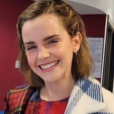 Hello wonderful fans of EMMA ,❤️💕 This is Emma Watson's mum. Our family is  deeply grateful for all the kindness and encouragement you've shown her  over the years. Every message, every bit