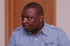 Garth Crooks' team of the week slammed as 'just mad' by stunned fans after  bizarre inclusion of Man Utd star