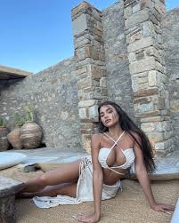 Valeria Bearwolf - 55 photos