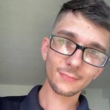 Ryan Niesen's Instagram, Twitter & Facebook