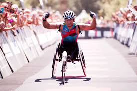 Alle ore 18 circa, in piazza della rinascita, a pescara, sono arrivate circa 200 persone che hanno aderito alla… Bmw Markenbotschafter Alessandro Zanardi Besteht Seinen Ersten Ausdauertest Des Jahres Den Ironman 70 3 Italy In Pescara