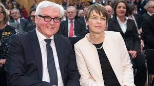 Jul 01, 2021 · antijüdische proteste und übergriffe werfen ein schlechtes licht auf deutschland. Steinmeiers Frau Will Ihren Job Aufgeben B Z Berlin