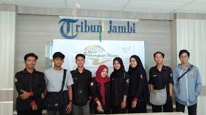 Academia.edu is a place to share and follow research. Jadi Bintang Tamu Di Tribun Wauw Ini Obrolan Bersama Ukm Musik Stikom Db Jambi Tribun Jambi