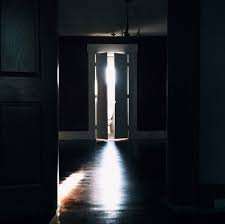 Like For Lighting Vantage Point Cool Reference For An Intimate Shot Of Getting Ready Seeing A Person Throug Pose Reference Cool Stuff Wedding Photography